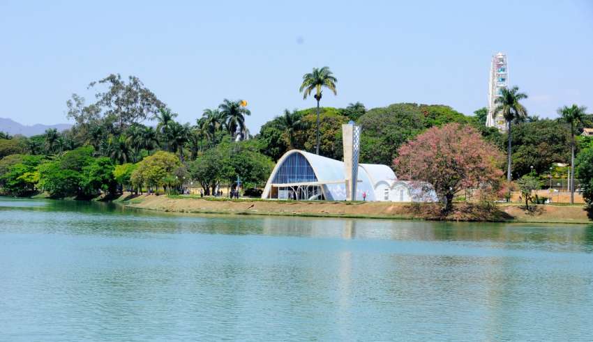 Pizzarias perto da Lagoa da Pampulha em BH!