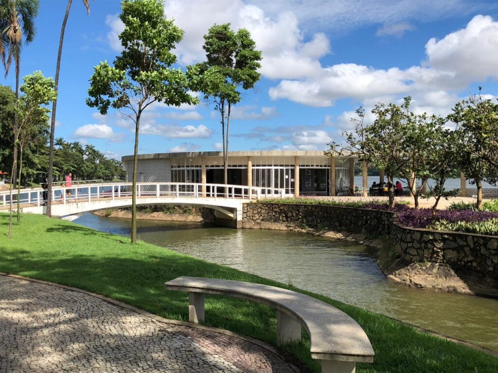 Quanto tempo gasta para dar uma volta na Lagoa da Pampulha?