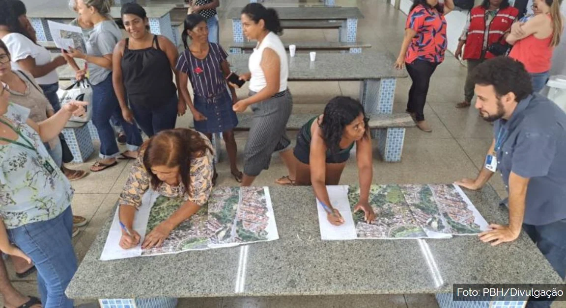 PBH apresenta anteprojeto de urbanização para moradores