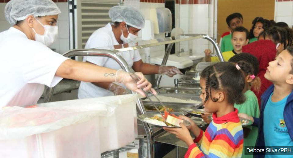 PBH serve mais de 6 milhões de refeições no primeiro mês letivo de 2024. Á foram servidas 6.315.664 refeições aos cerca de 170 mil estudantes